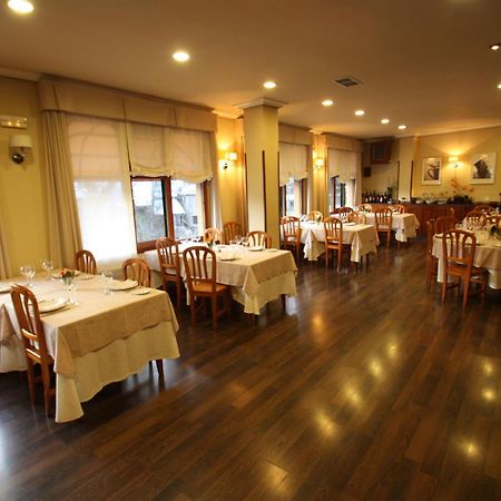 Hostal Restaurante Mendez Villafranca del Bierzo Kültér fotó
