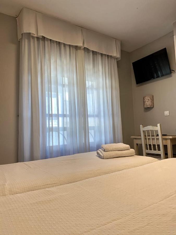 Hostal Restaurante Mendez Villafranca del Bierzo Kültér fotó