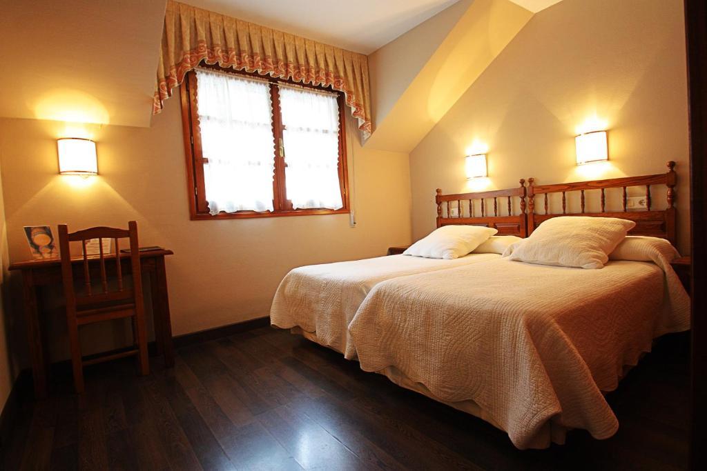 Hostal Restaurante Mendez Villafranca del Bierzo Szoba fotó