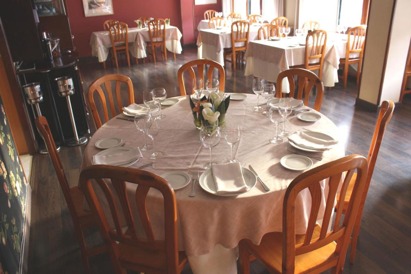 Hostal Restaurante Mendez Villafranca del Bierzo Kültér fotó