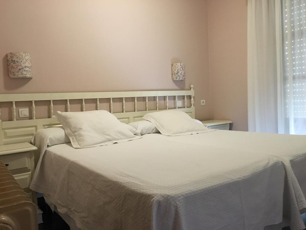 Hostal Restaurante Mendez Villafranca del Bierzo Kültér fotó