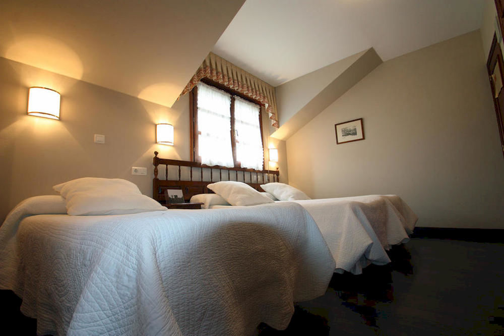 Hostal Restaurante Mendez Villafranca del Bierzo Kültér fotó